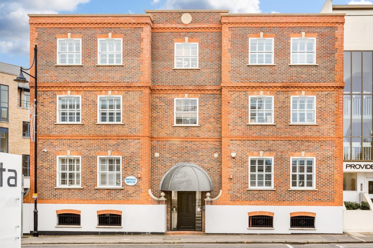Charming 1 Bedroom Apt , Town Centre, Wifi, Free Parking By Tent Serviced Apartments Staines-upon-Thames Exteriér fotografie